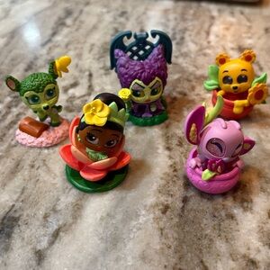 Disney Doorables In Full Bloom Pooh, Bambi & Maleficent Collectables